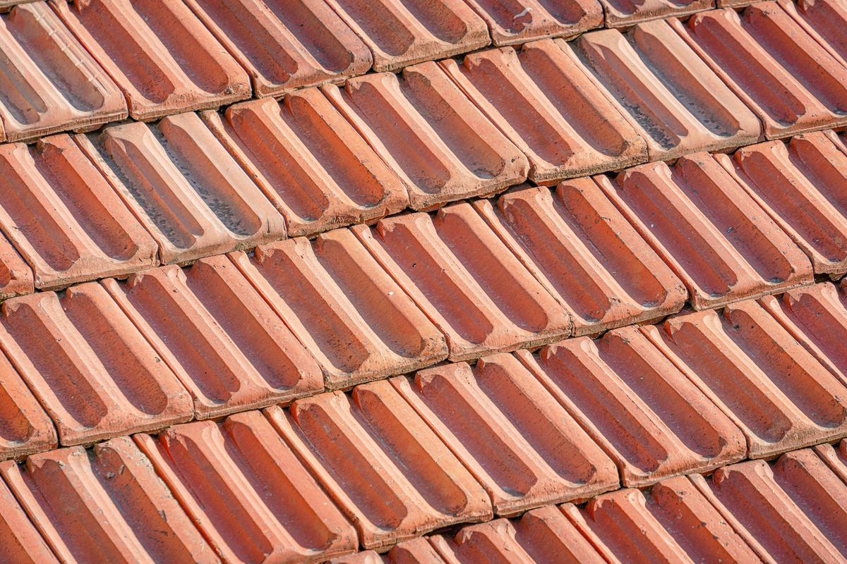Détail d’une couverture posée par KJ Couverture Toiture Gouttière Ravalement